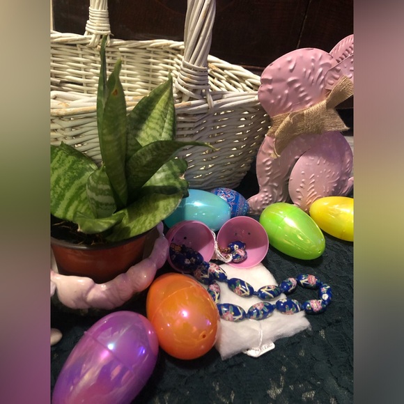 Porcelain and Gold Cloisonné Choker Necklace & Earrings Set - Picture 8 of 11